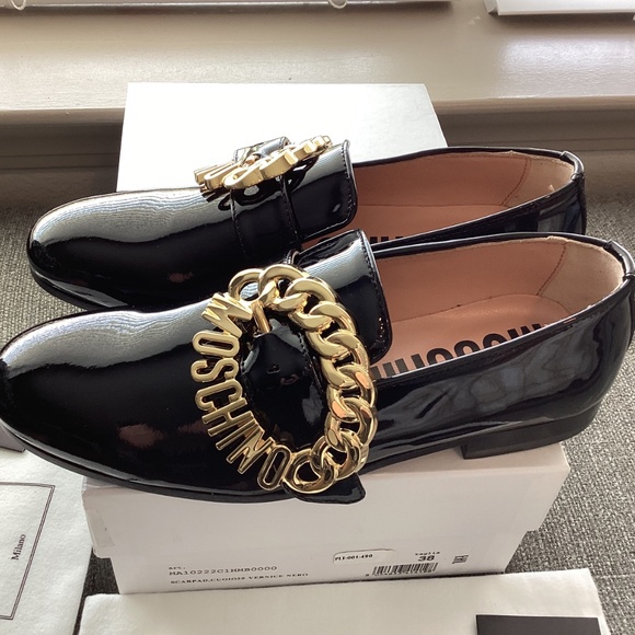 Moschino Logo Chain Loafer (Women) 8US / 38EU - Picture 15 of 16